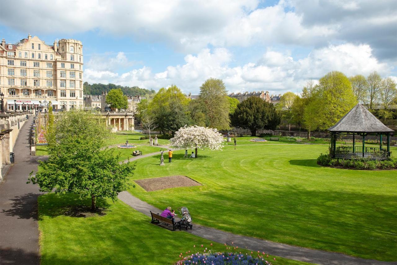 Stunning Spacious Central Apartment near Parade Gardens Bath Exterior foto